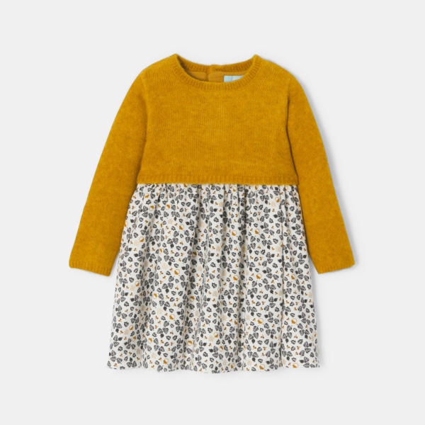 فستان منسوج من مادتين، من الجيرسي والنسج بالغرز باللون الصفر للفتيات الرضع.